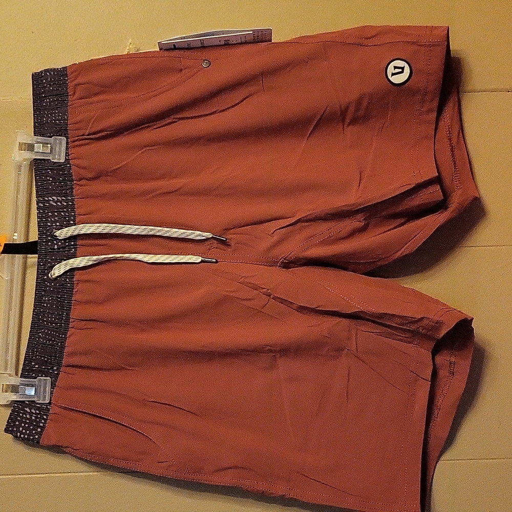 Brand New VUORI Men Shorts LRG